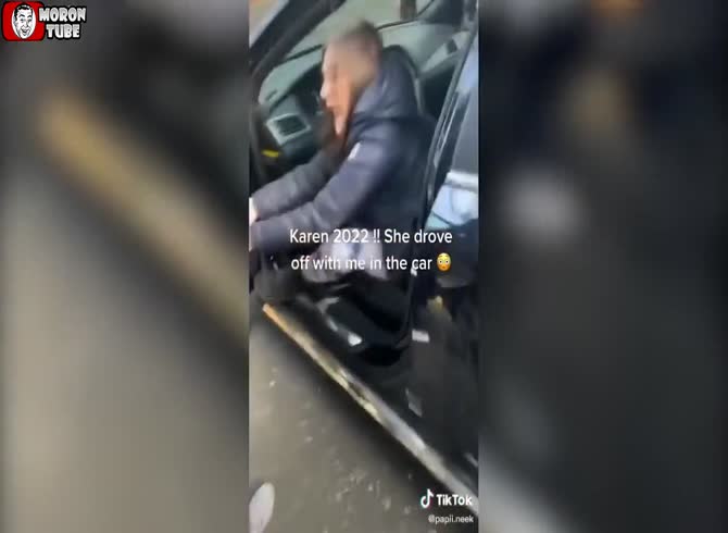Video :During a road rage, she is pulled by a vehicle